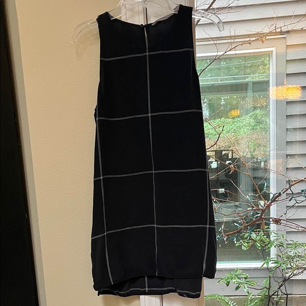 Athleta Black Grid Pattern Tunic